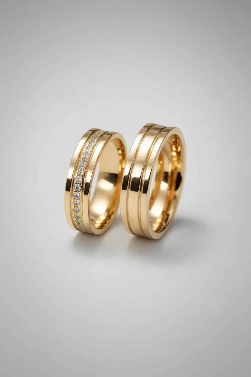 Par de Alianças de Casamento em Ouro 18K 5mm com 15 pedras de Zirconia - Ourus Alianças