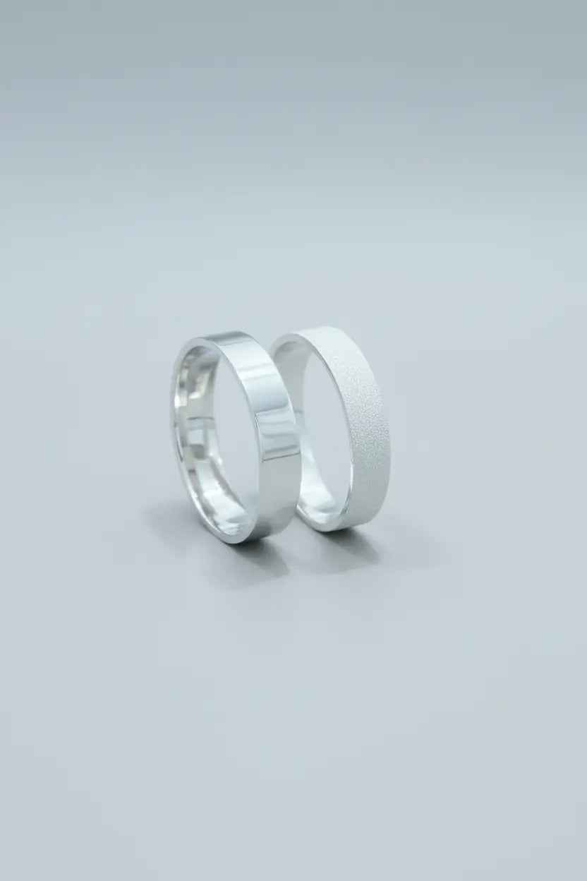 Par de Alianças em Prata 950 4mm Diamantado