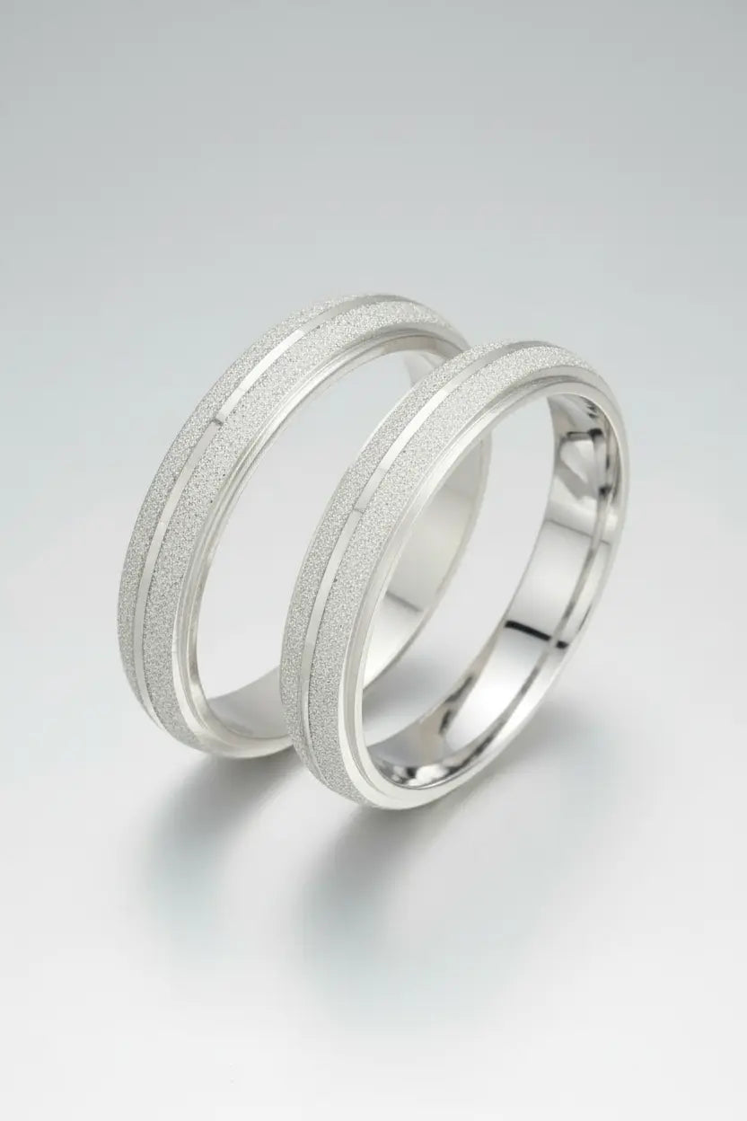 Par de Alianças Namoro Prata 925 4mm Diamantada - Ourus Alianças